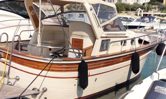 Aprea 32 Motor Yacht Rental in Santa Maria di Leuca, Puglia