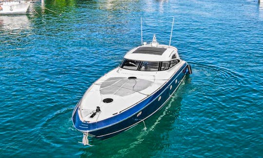 Baia 54 Motor Yacht for up to 16 people in La Romana
