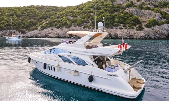 Luxury Motoryacht Azimut 55 in Bodrum