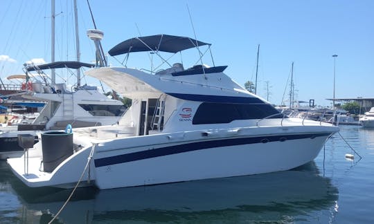 Yacht à moteur Intermarine Senna 42 à Rio de Janeiro, Brésil