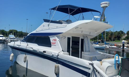 Yacht à moteur Intermarine Senna 42 à Rio de Janeiro, Brésil