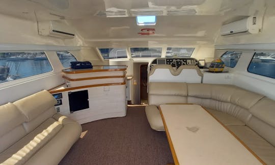 Yacht à moteur Intermarine Senna 42 à Rio de Janeiro, Brésil