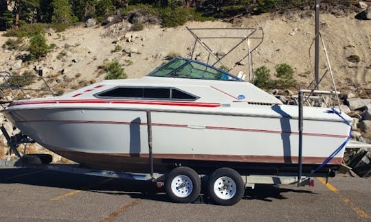 Sea Ray Sundancer 260 Motor Yacht Rental in Hemet, California