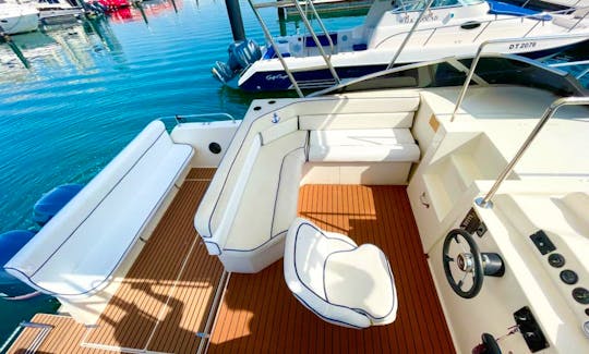 Cruise with 37ft Mini Yacht for up to 12 people In Dubai!