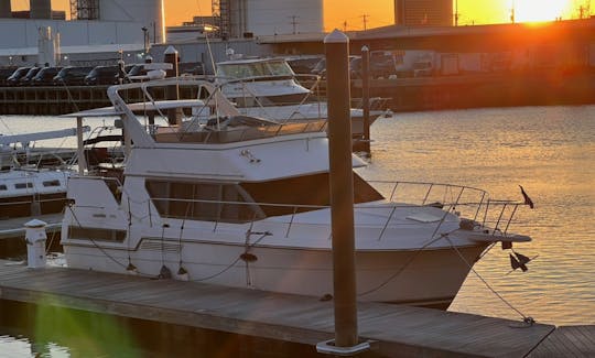 Fun In Boston Harbor On at 42Ft Luxury Yacht