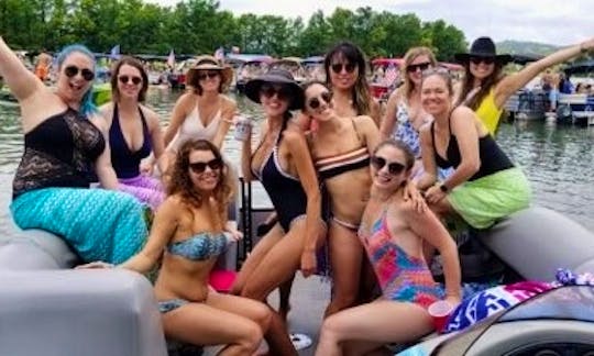 Party Pontoon - Lake Austin - Captain Included