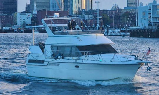 Fun In Boston Harbor On at 42Ft Luxury Yacht