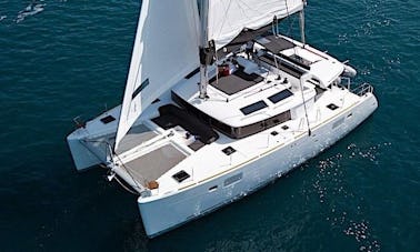 All inclusive Luxury 45´ Lagoon Sailing Catamaran in La Paz, Baja California Sur