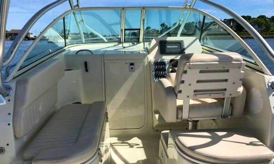 22' Hydra Sports 2200 VX with CAPTAIN In CAPE CORAL / FORT MYERS for CRUISING / FISHING / BEACHES