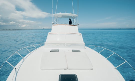 Bateau de pêche sportive Odysea de 46 pieds à louer à Cancún !