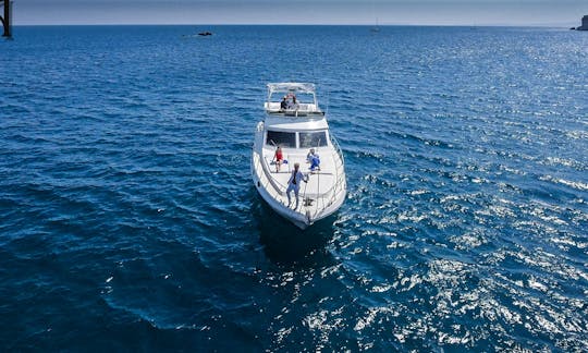 Half Day and Full Day Yacht Cruises in Aegina