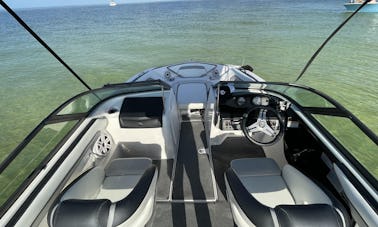 Clean, Comfortable, and Fast 20ft Yamaha Jet boat in Clearwater JL AUDIO