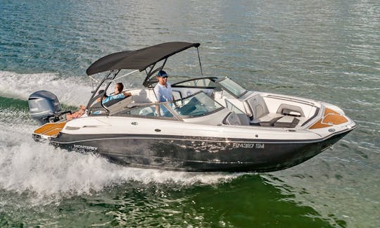 Monterey 27 Deck Boat Rental in Miami Beach, Florida