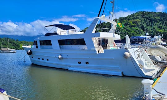 82ft Carbrasmar Yacht for up to 35 guests in Rio de Janeiro