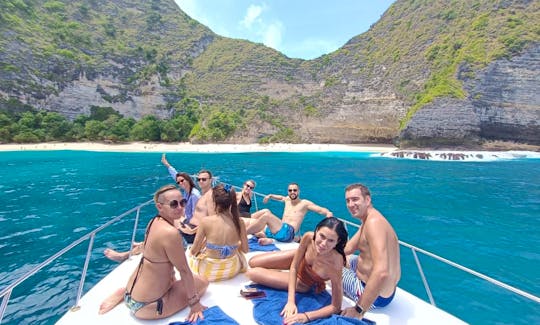 Snorkeling with Manta Rays in Bali from the Flybridge Boat. Starting price for the boat charter.