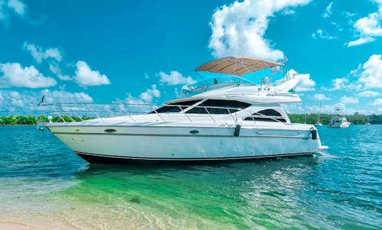🔥Amazing Maxum Party Yacht Rental in Miami, Florida 🔥