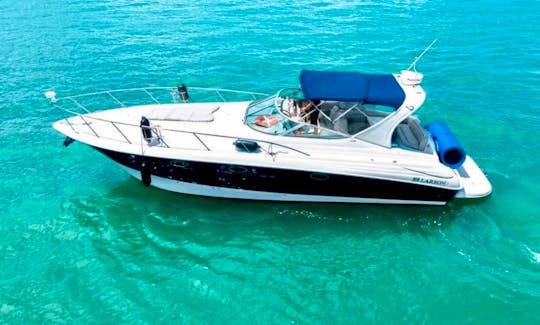40ft Larson Beautiful Motor Yacht in Miami
