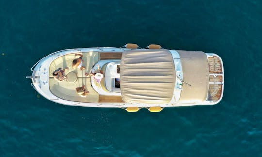 Titus Mano M32 Motor Yacht - Capri & Amalfi Coast - Full Day