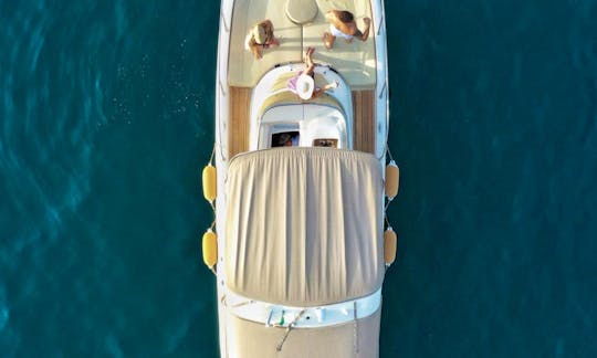 ARGO Mano M32 Motor Yacht - Capri & Amalfi Coast - Full Day Tour