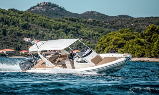 Capelli Tempest 40 + 2x425 Yamaha à louer à Sukošan, nous pouvons livrer le navire de Pag à Split