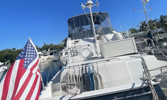 Islamorada Private Yacht Charter on 43ft Mainship Trawler