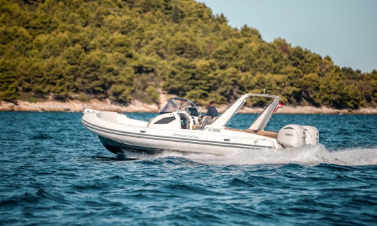 Capelli Tempest 1000 Open - 2x300 Yamaha en alquiler en Sukošan, podemos entregar el barco de Pag a Split