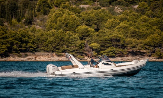 Capelli Tempest 1000 Open - 2x300 Yamaha en alquiler en Sukošan, podemos entregar el barco de Pag a Split