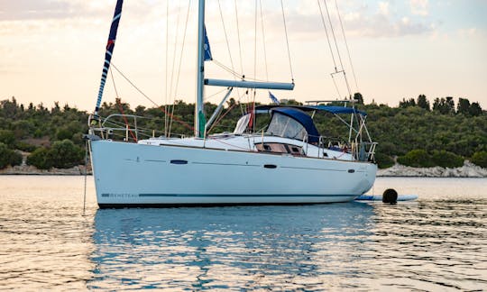 Beneteau Oceanis 43 pies en alquiler en Nikiana Marina.