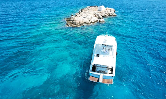 Viking 50 Luxury Yacht Rental for Experience in Greece