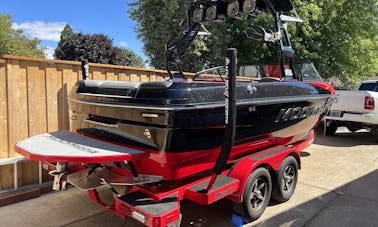 Moomba Wake Boat For Rent in Gresham, Oregon!