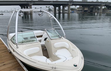 GAS & LAUNCH INCLUDED - 18' Searay w/ Wake Tower Bowrider Rental