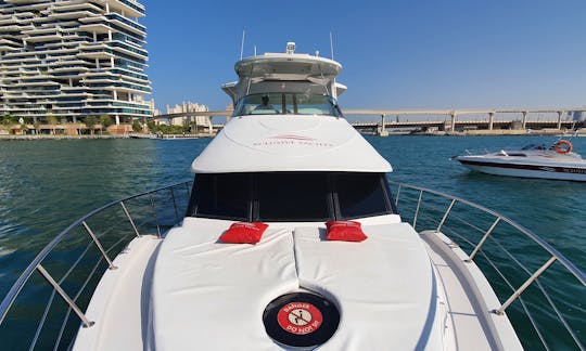 Yate para fiestas de 62 pies con capacidad para 25 invitados - Dubai Marina