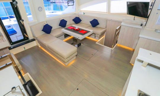 65ft Luxury Catamaran Yacht up to 25 guests - Dubai Marina