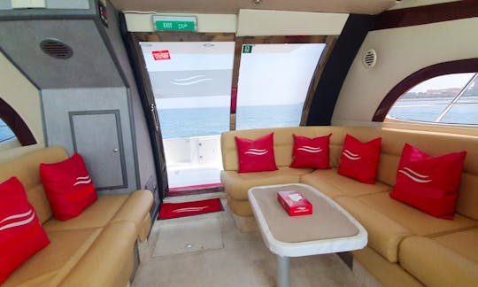 Location d'un yacht de 48 pieds pour 10 personnes - Dubai Marina