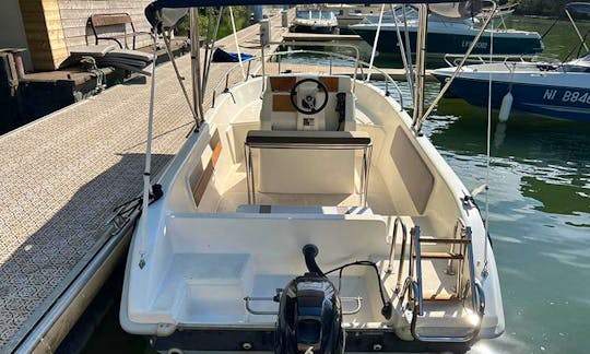 2015 Terminal boat 21 for Rent in Sorrento