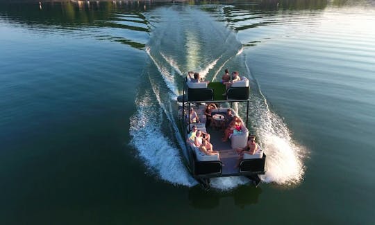 🔥☀️New Luxury Double Decker Party Pontoon🌊 *EXTREME FUN WARNING* Perfect for Families, Bachelor & Bachelorette Parties! Includes FREE Floating Island! Games, Beer Pong.🎉 Read Description!! Destin Florida