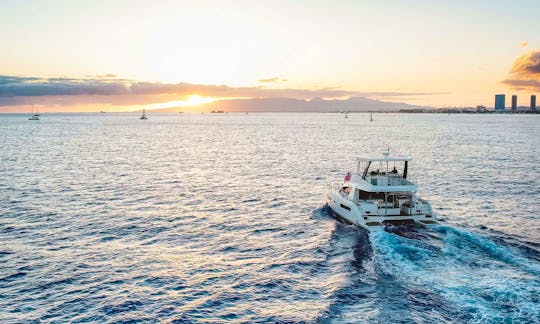 43ft Luxe Private Catamaran Yacht in Waikiki, Hawaii
