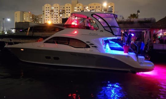 💥 Entre na água com estilo com este SEA RAY de 58 pés para até 12 pessoas em Miami 