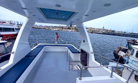 Özel yapim Motor Yacht Rental in İstanbul, Türkiye