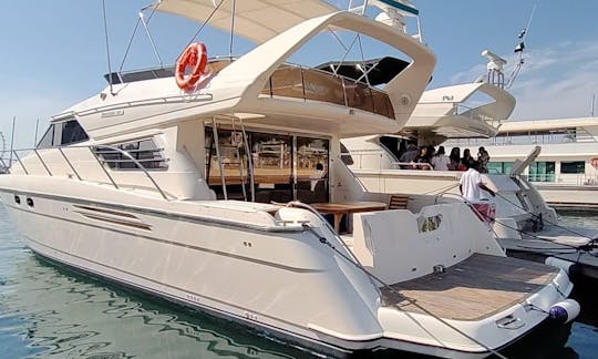 Cruise Onboard the finest 60ft Yacht in Dubai