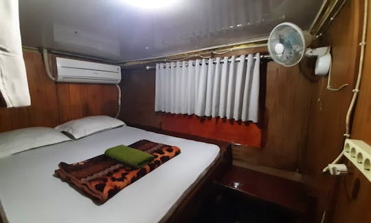 Cabin double bed