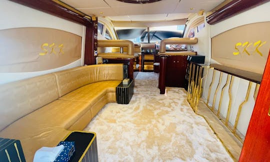 Location de mégayacht Majesty Power de 50 pieds la plus confortable à Dubaï