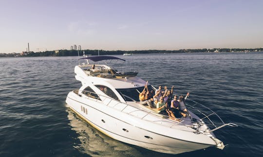 Stylish Yacht Sunseeker Manhattan with a local captain in Helsinki boats, Finland