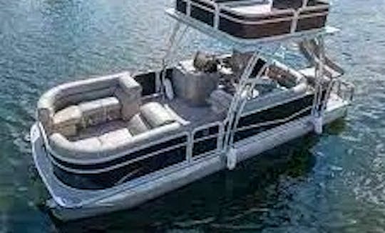 24ft -13 passenger Party Boat w/Slide- LOUD stereo- Named Aquaholic