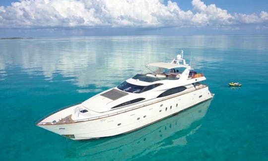 Sophisticated 100' Azimut Luxury Yacht in Miami, Florida