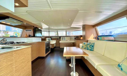 Luxury Motorized 47ft Power Catamaran for up to 25 people in Cartagena de Indias, Bolívar