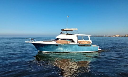 55ft Californian Carver Yacht for Charter in Puerto Vallarta