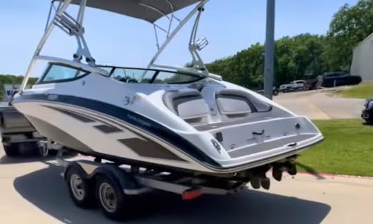 Luxury Yamaha 212X Ski Boat (Power Sport Boat)