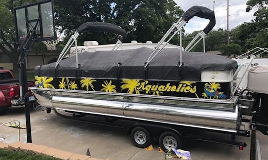 Bentley 24ft Tritoon Rental in Saint James City, FL