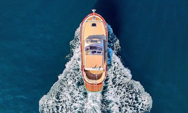 Bateau à moteur 25' Gozzo Jeranto 750 Classic à Sorrente, Italie